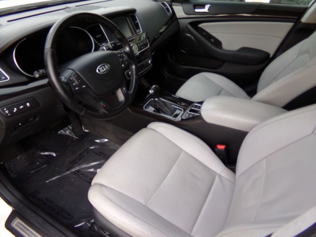 2014 Kia Cadenza Image 5