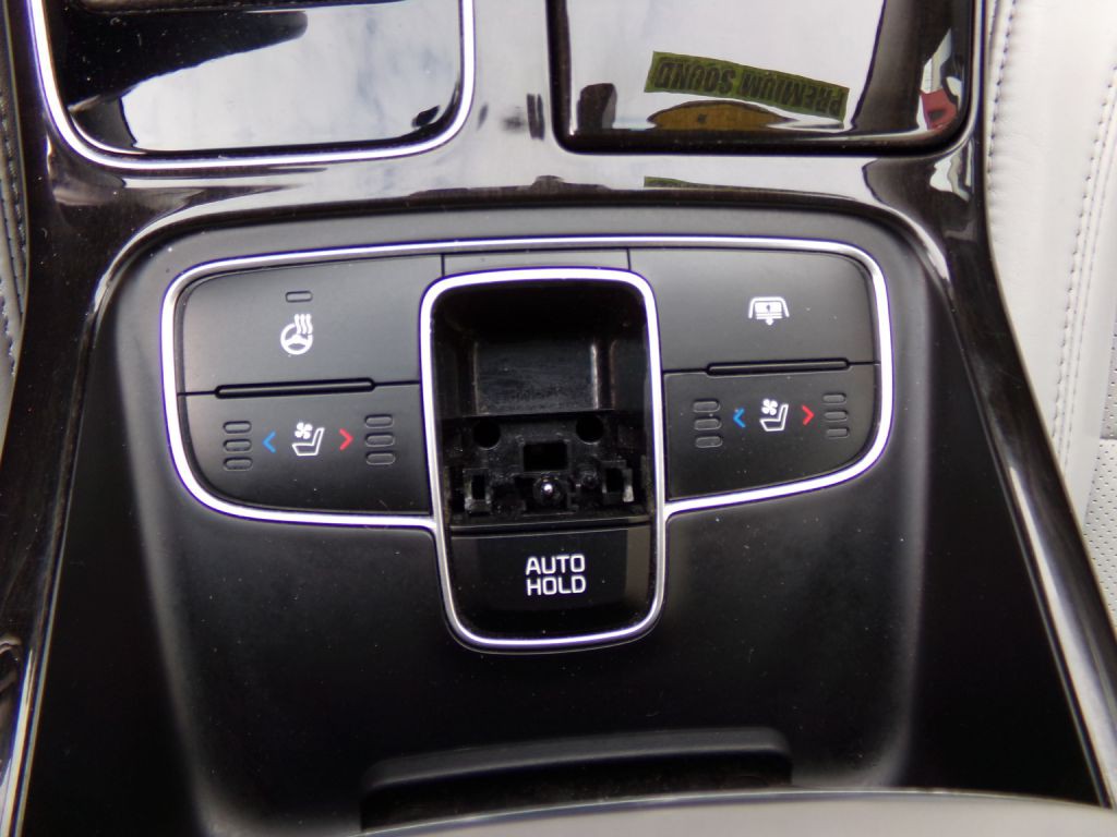 2014 Kia Cadenza Image 13