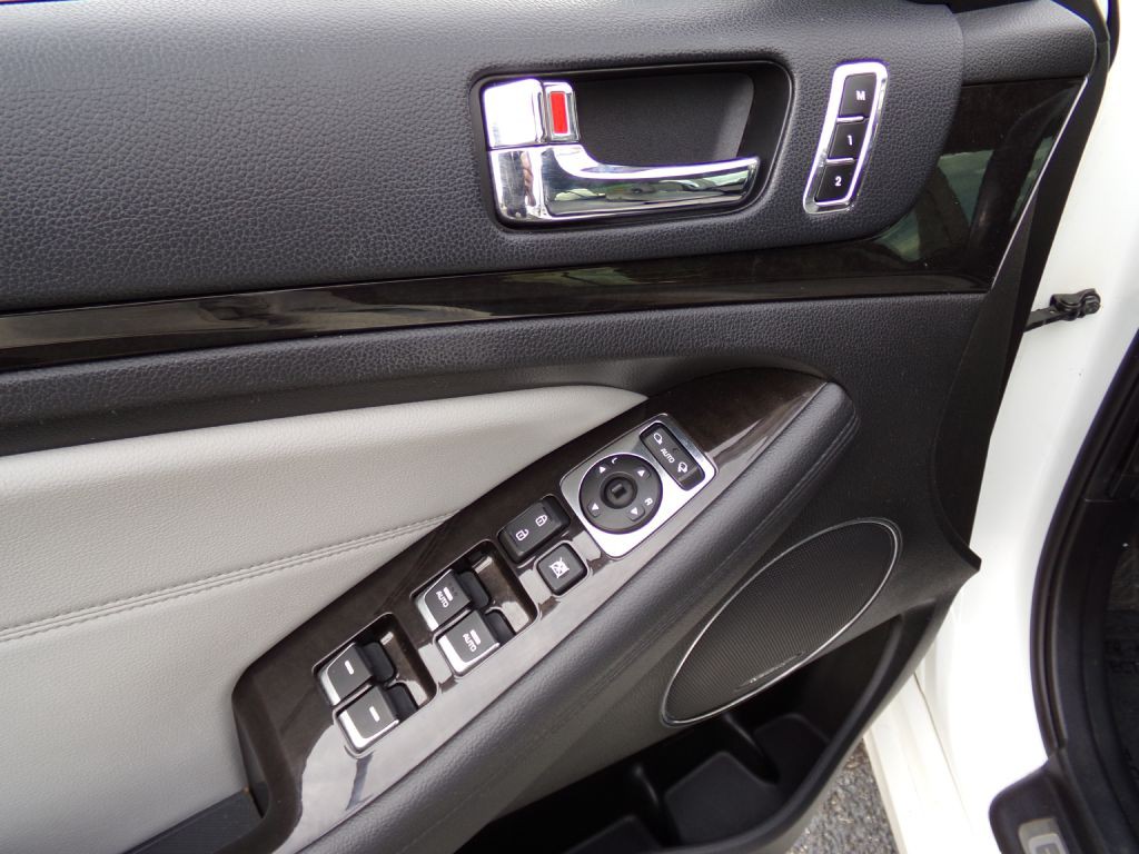 2014 Kia Cadenza Image 15