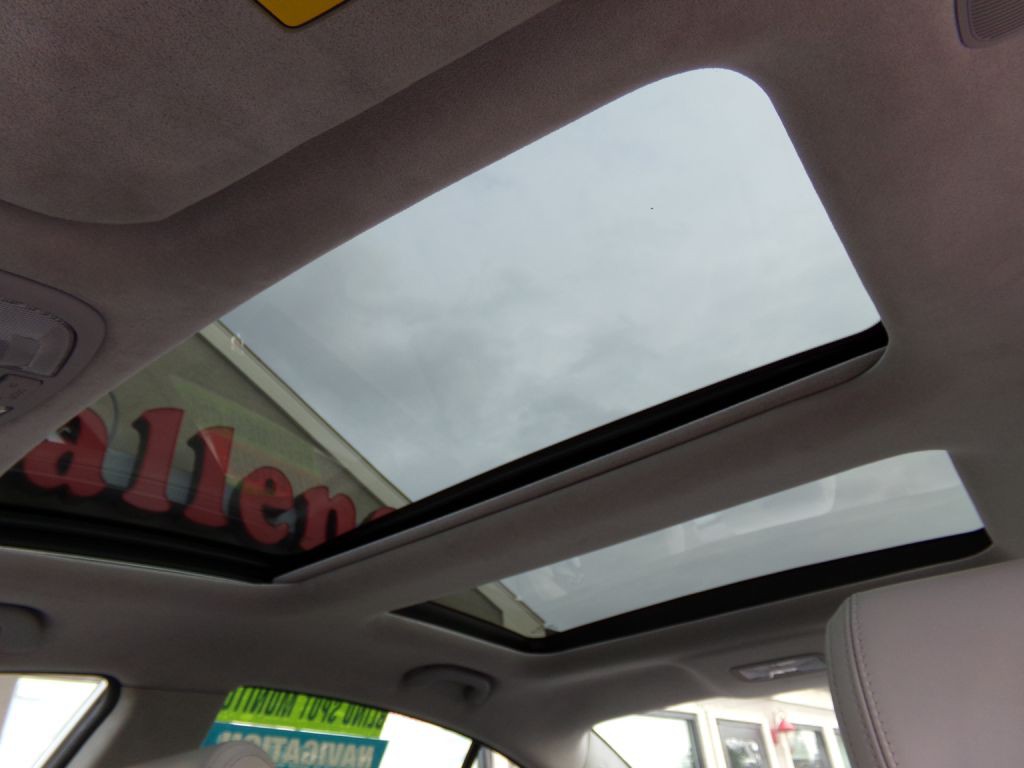 2014 Kia Cadenza Image 23