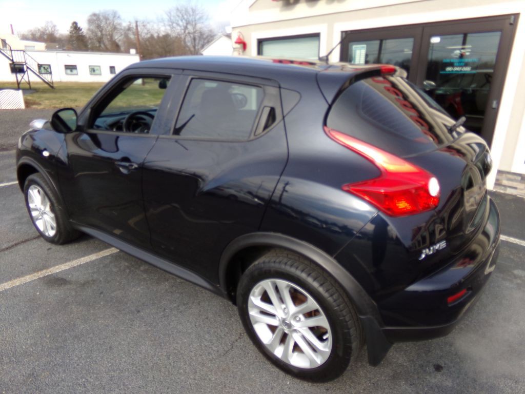 2014 Nissan Juke Image 2