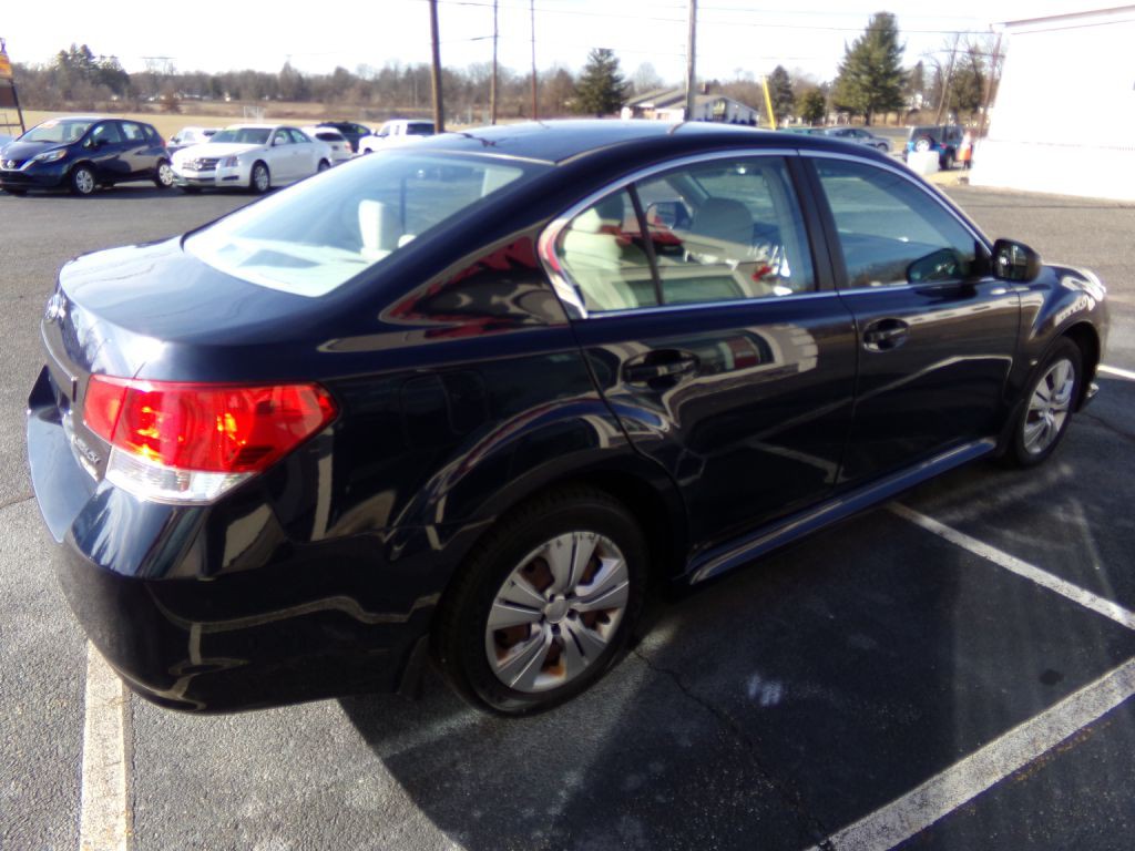 2013 Subaru Legacy Image 4