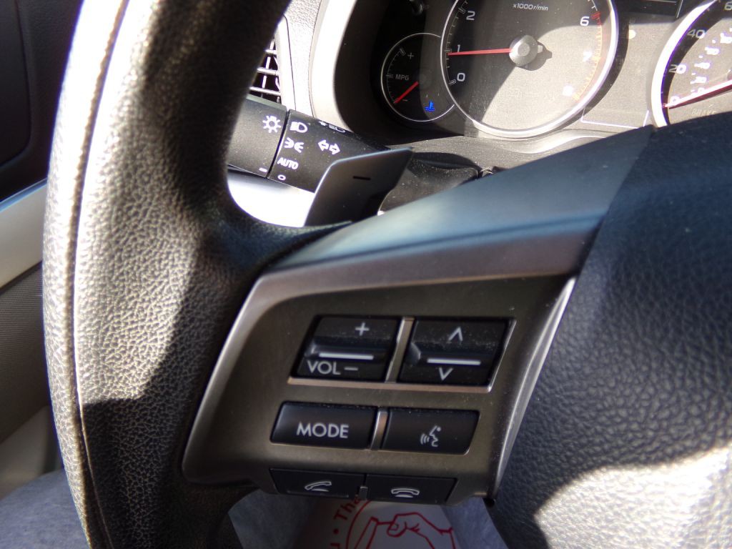 2013 Subaru Legacy Image 13