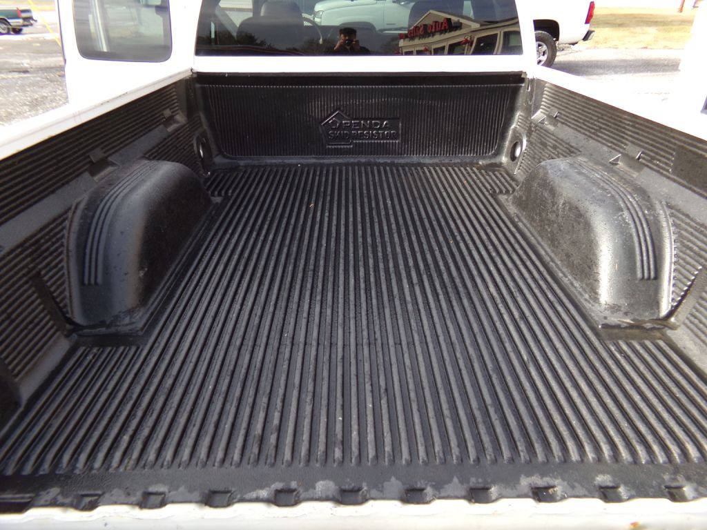 2003 Chevrolet Silverado 1500 Image 17