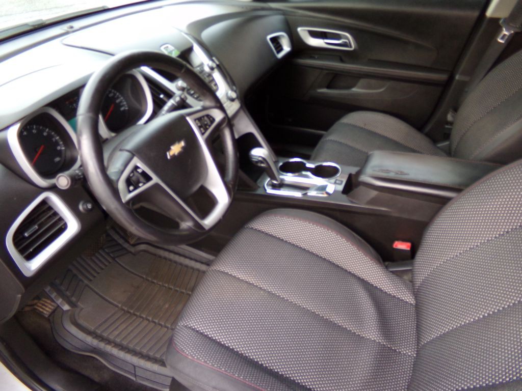 2010 Chevrolet Equinox Image 7
