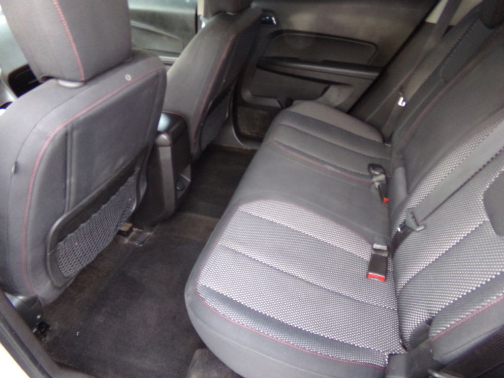 2010 Chevrolet Equinox Image 8