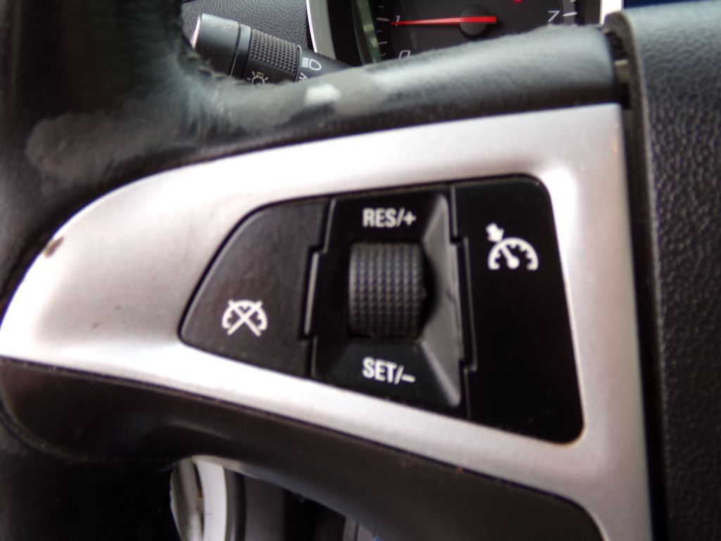 2010 Chevrolet Equinox Image 14