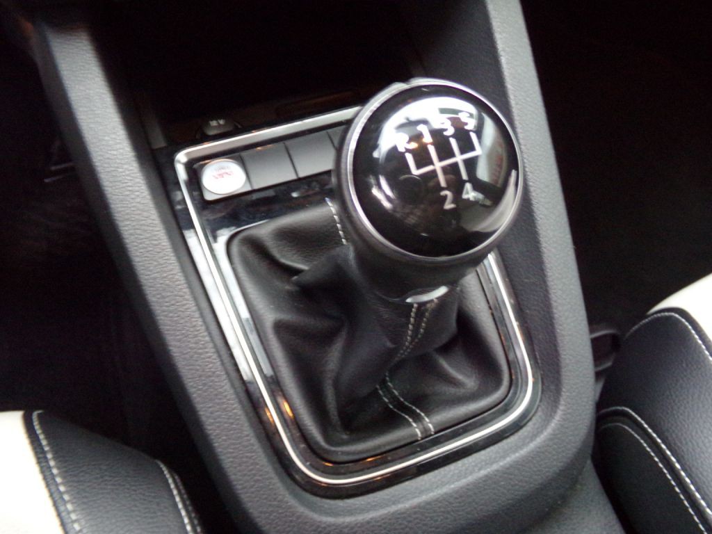 2016 Volkswagen Jetta Image 10