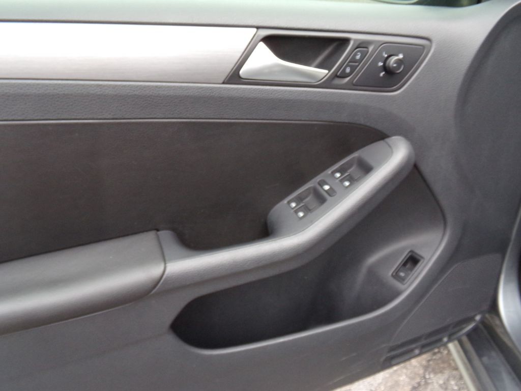 2016 Volkswagen Jetta Image 15