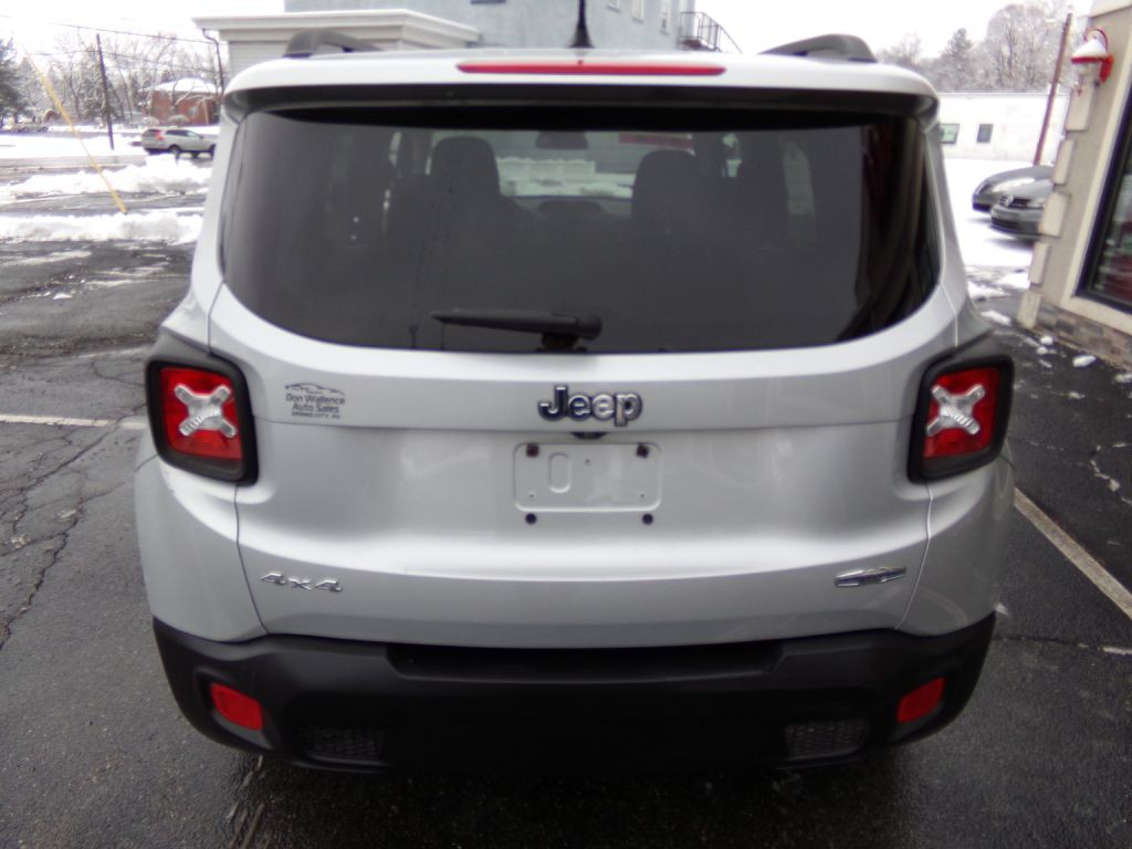 2015 Jeep Renegade Image 3