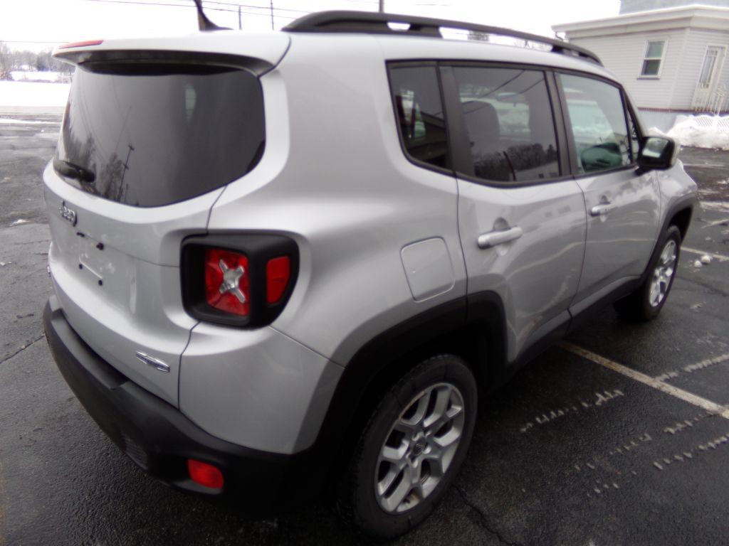 2015 Jeep Renegade Image 4