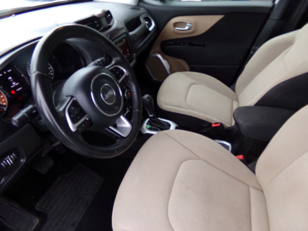 2015 Jeep Renegade Image 7