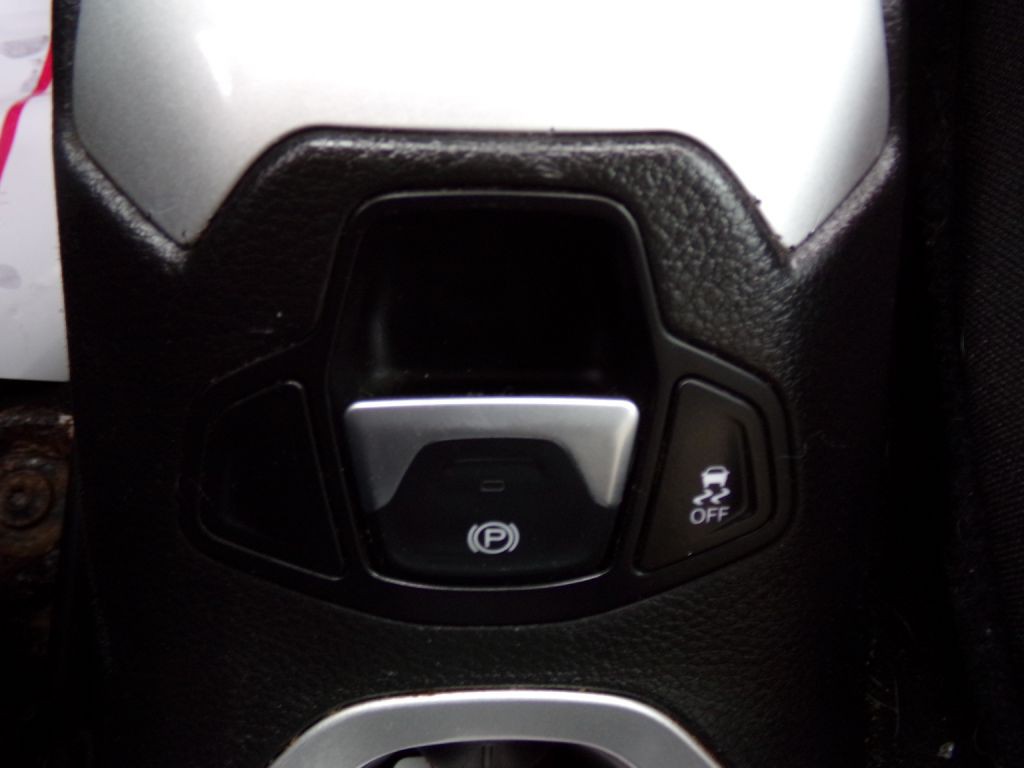 2015 Jeep Renegade Image 15