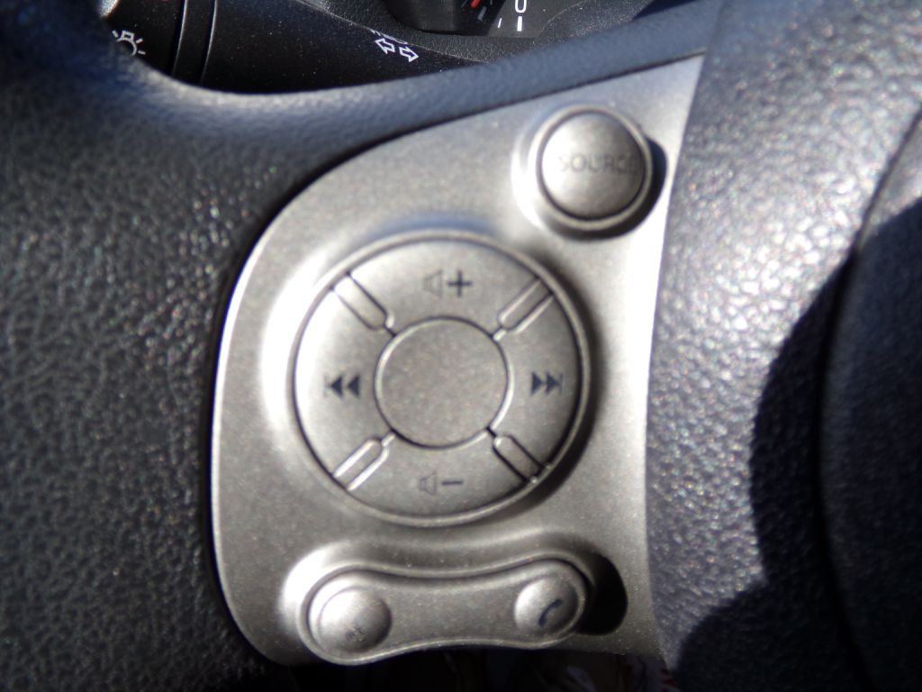 2015 Chevrolet Express Image 13