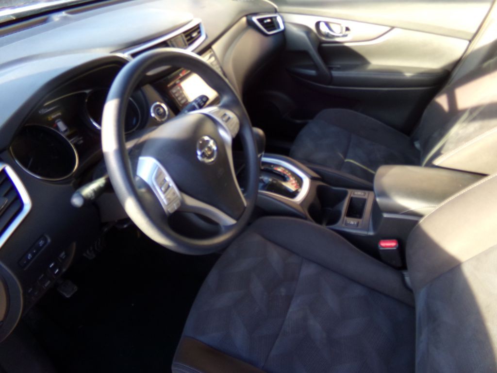 2015 Nissan Rogue Image 7