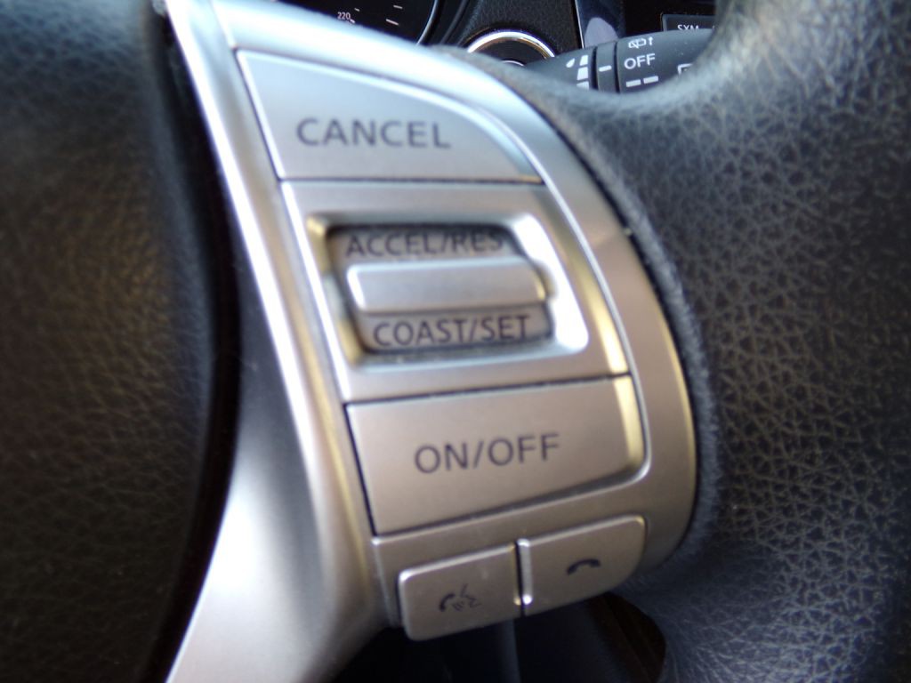 2015 Nissan Rogue Image 15