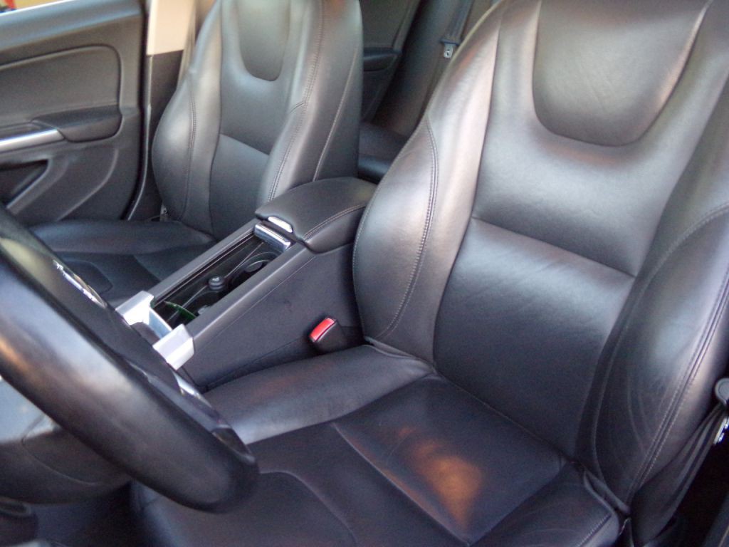 2015 Volvo S60 Image 15