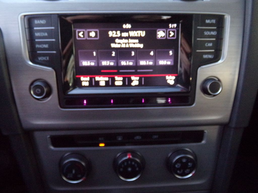 2015 Volkswagen Golf Image 8