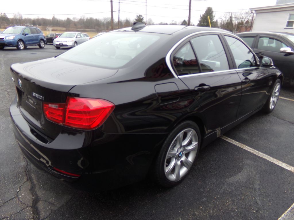 2015 BMW 3 Series Image 3