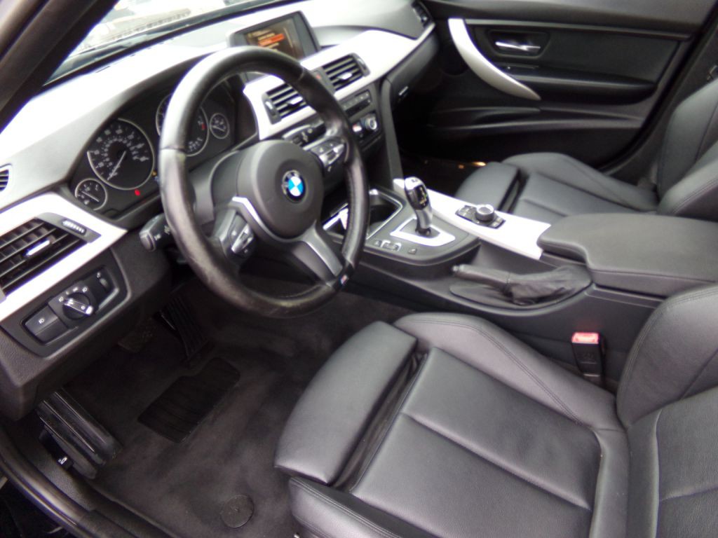 2015 BMW 3 Series Image 5