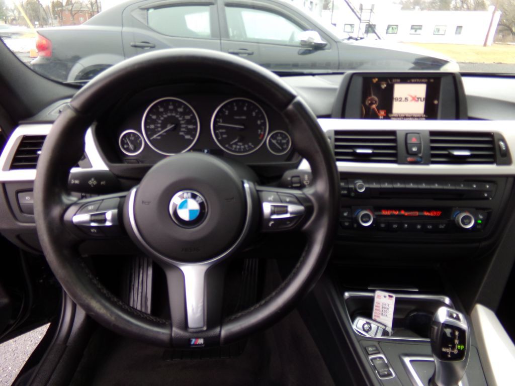 2015 BMW 3 Series Image 7