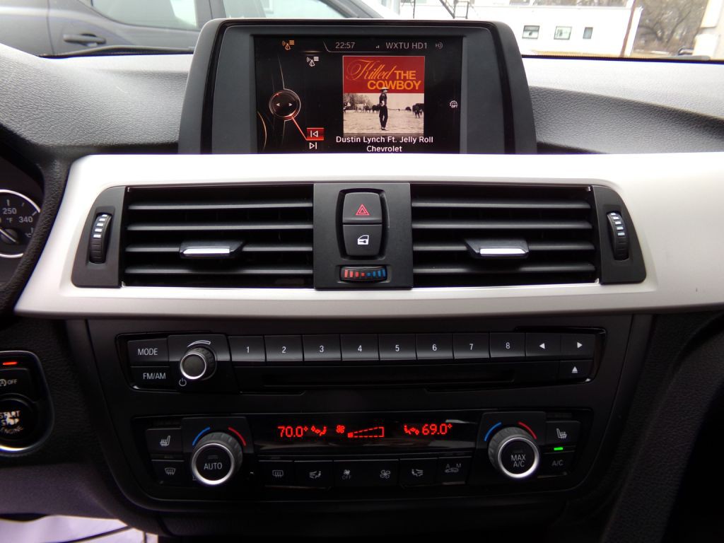 2015 BMW 3 Series Image 8