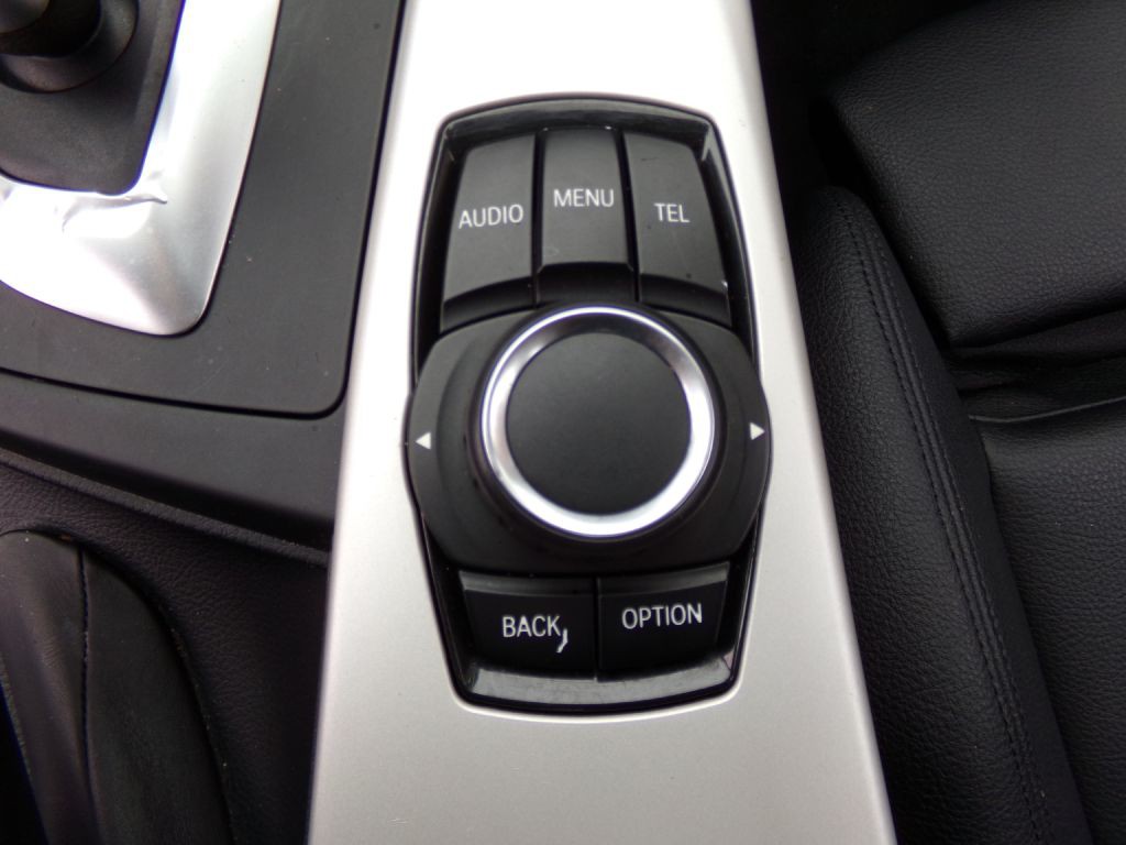 2015 BMW 3 Series Image 13