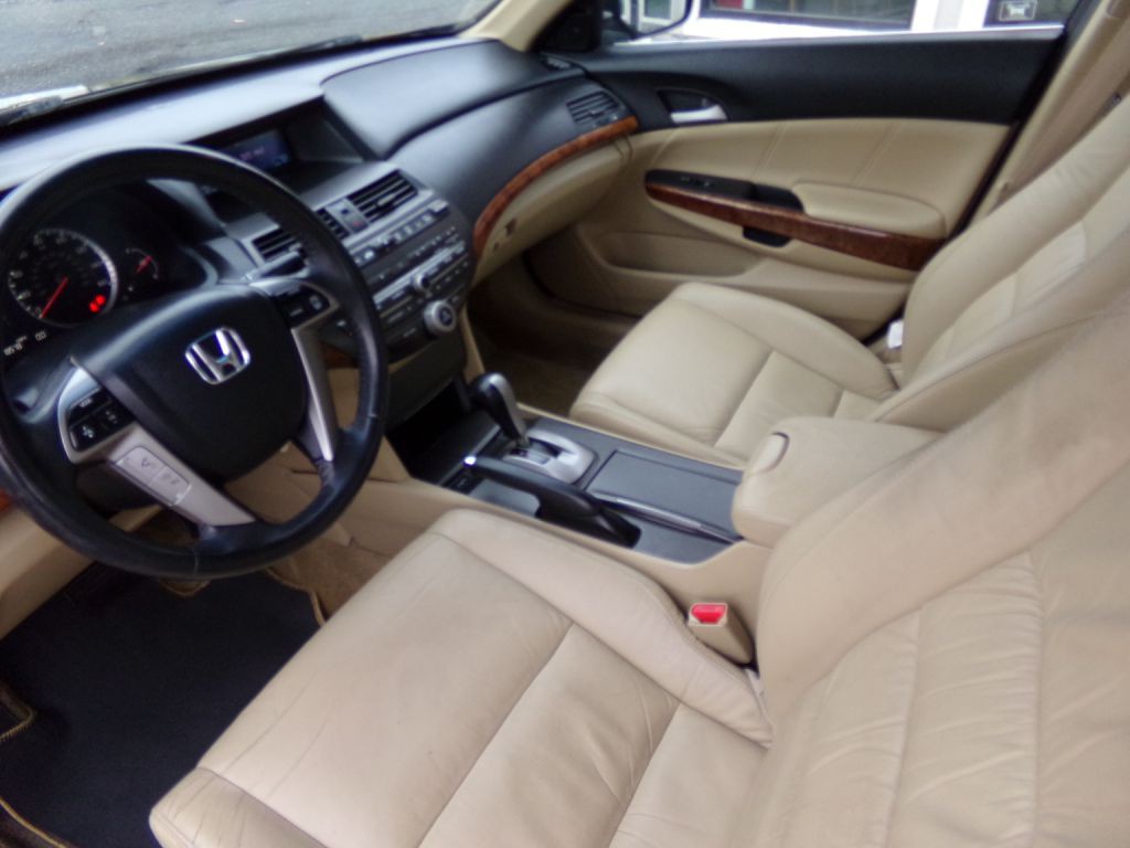 2011 Honda Accord Image 5