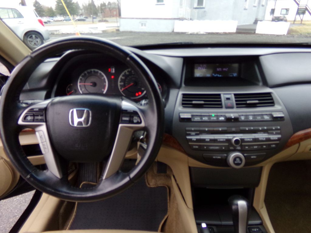 2011 Honda Accord Image 7