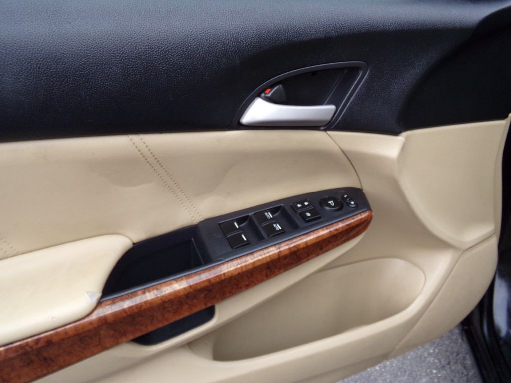 2011 Honda Accord Image 14