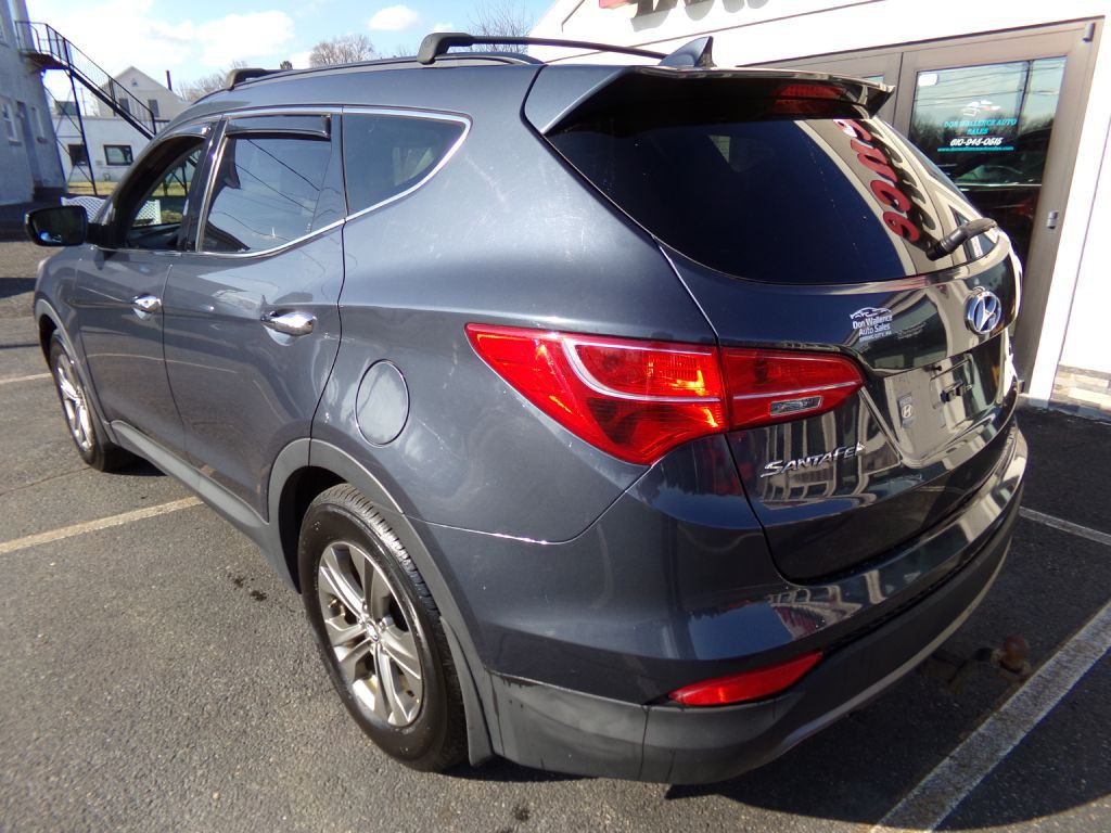 2014 Hyundai Santa Fe Sport Image 2