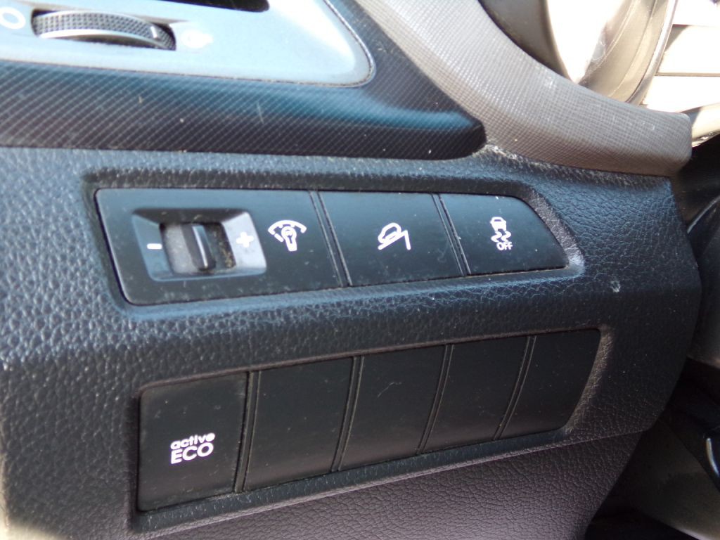 2014 Hyundai Santa Fe Sport Image 17