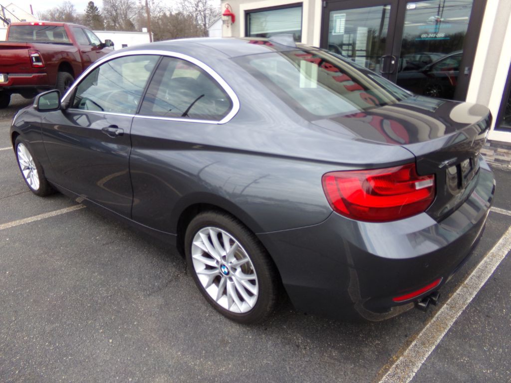 2016 BMW 2 Series Image 2