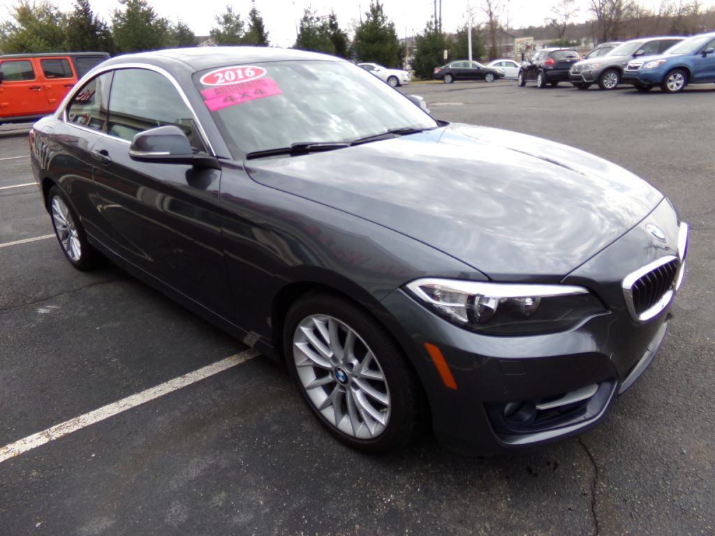 2016 BMW 2 Series Image 4