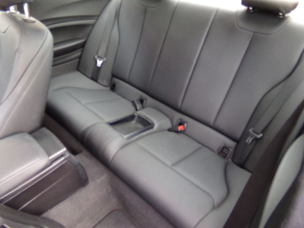 2016 BMW 2 Series Image 6