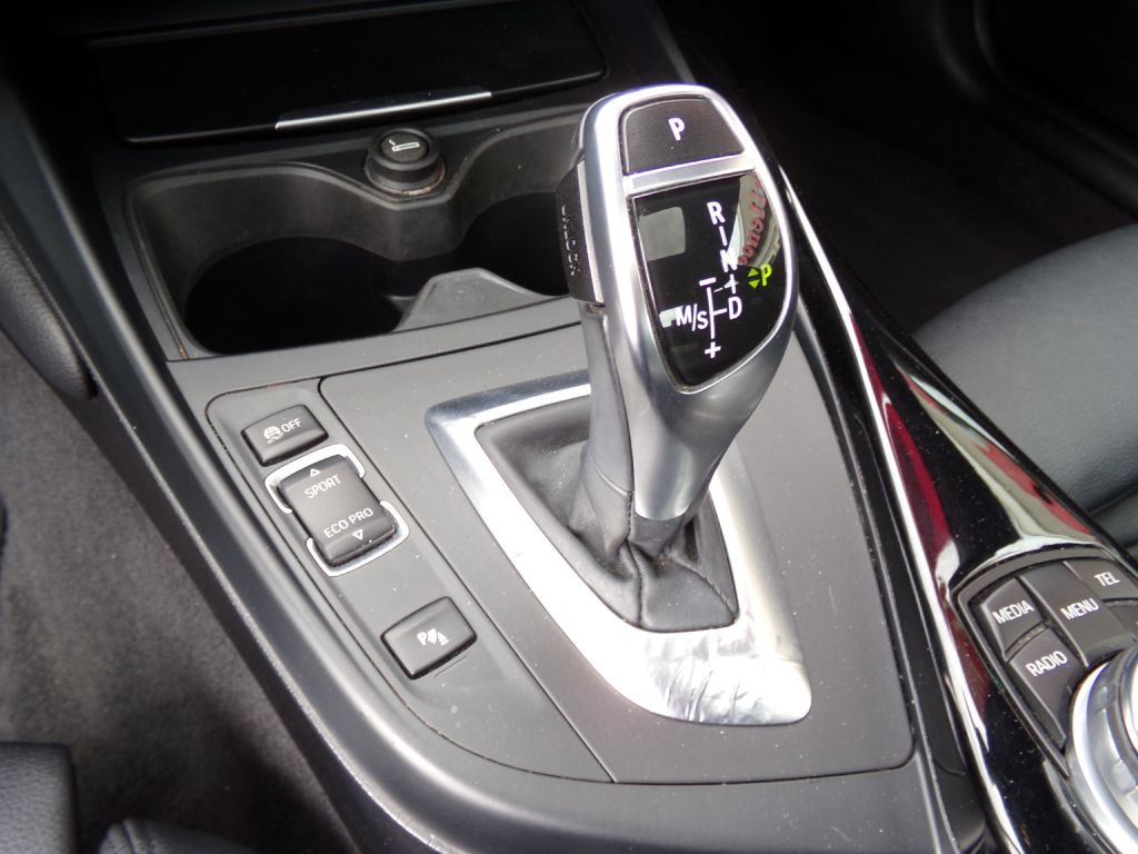 2016 BMW 2 Series Image 10