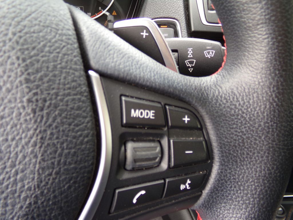 2016 BMW 2 Series Image 14