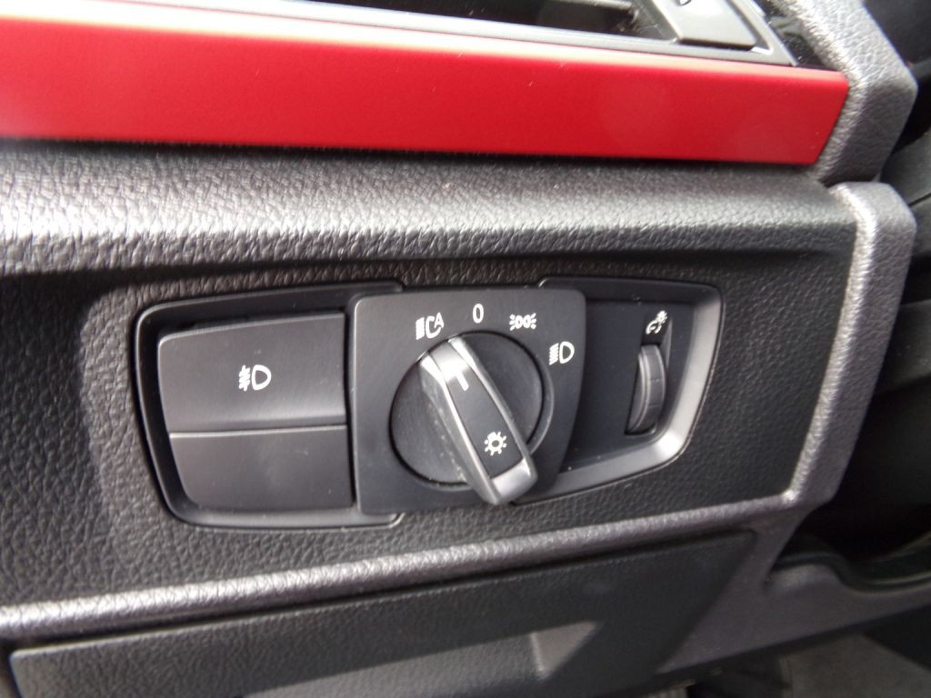 2016 BMW 2 Series Image 15