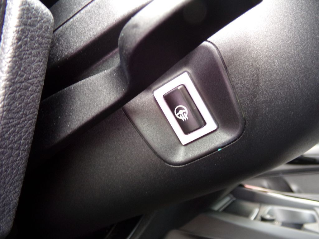 2016 BMW 2 Series Image 17