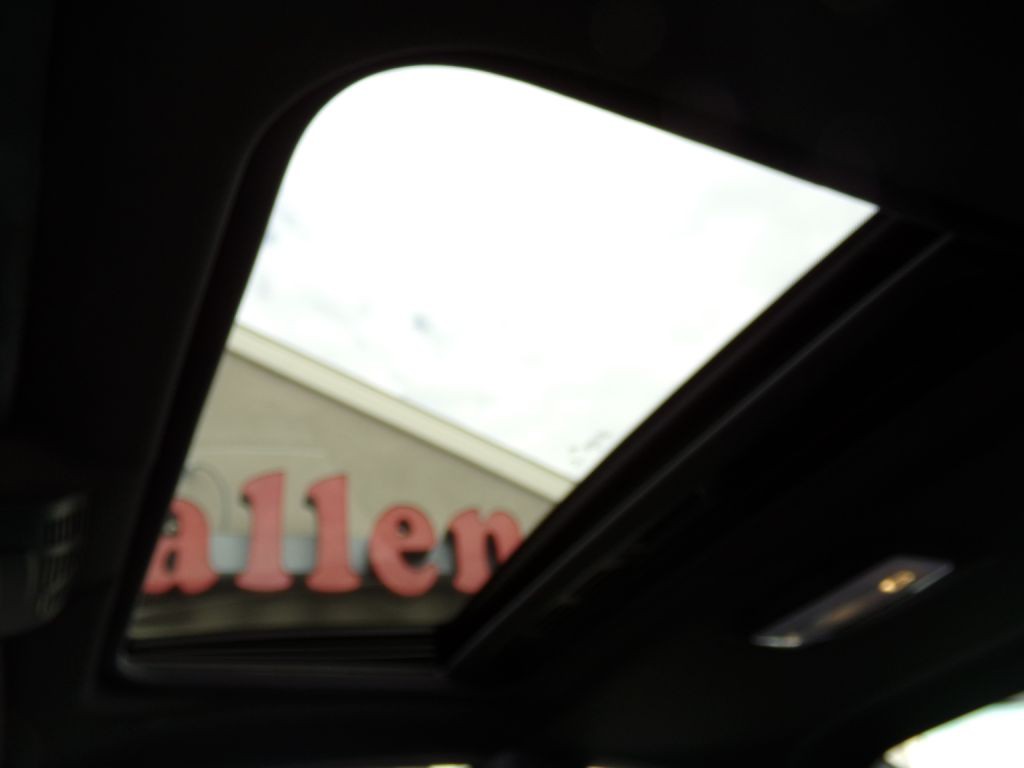 2016 BMW 2 Series Image 21