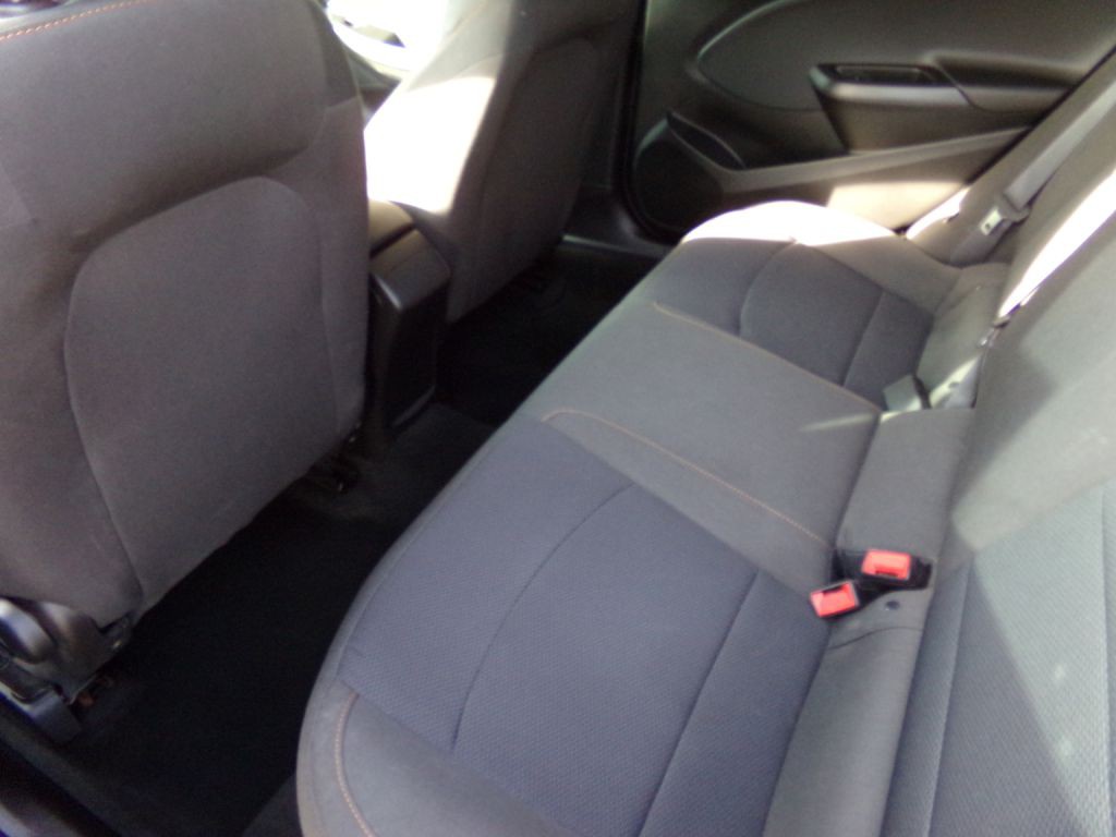 2017 Chevrolet Cruze Image 6