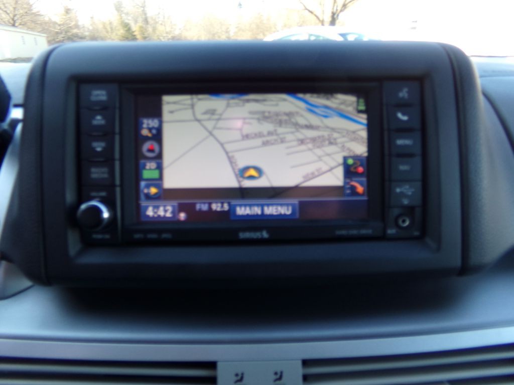 2012 Volkswagen Routan Image 10