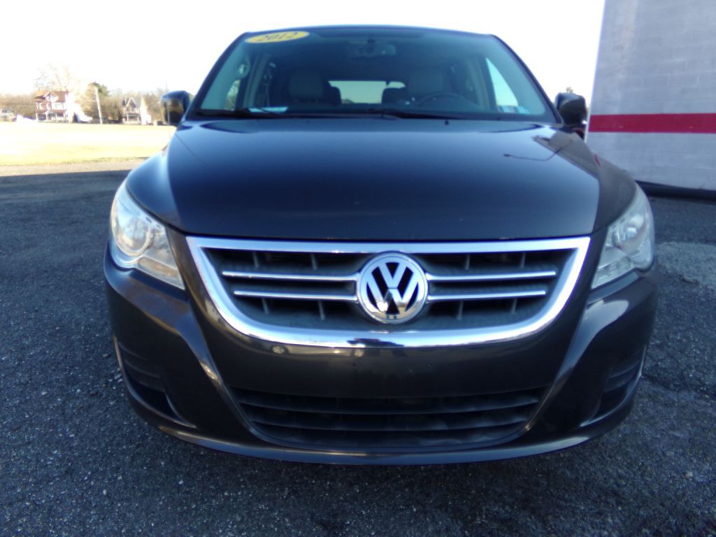 2012 Volkswagen Routan Image 19