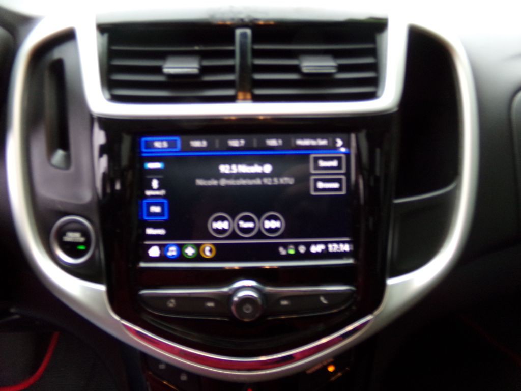 2018 Chevrolet Sonic Image 8