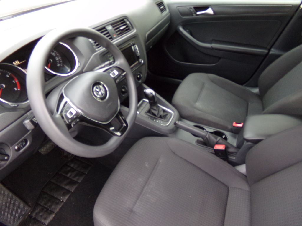 2015 Volkswagen Jetta Image 5