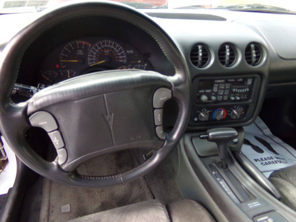 1994 Pontiac Firebird Image 7