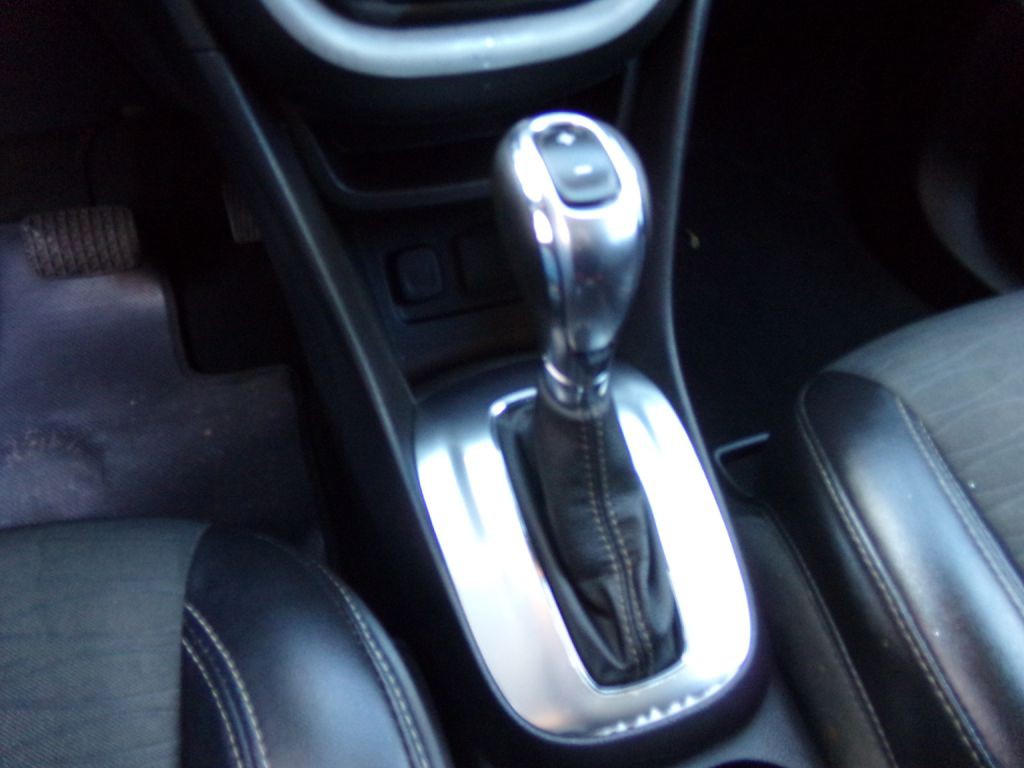 2016 Buick Enclave Image 10