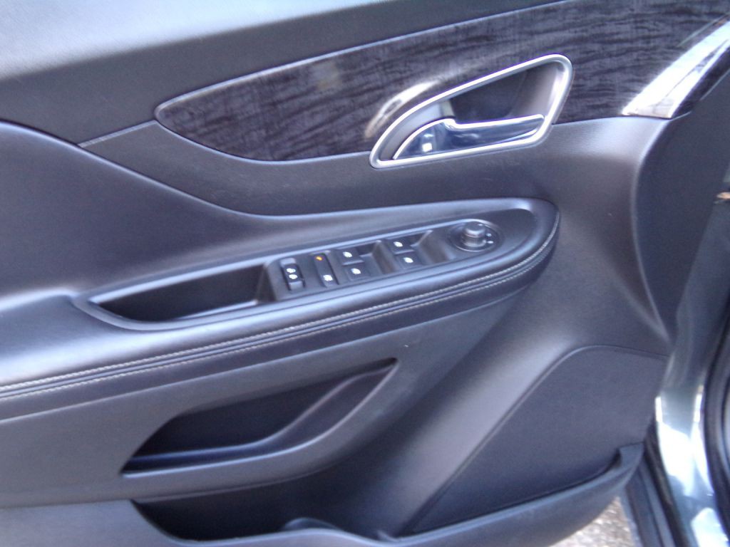 2016 Buick Enclave Image 14