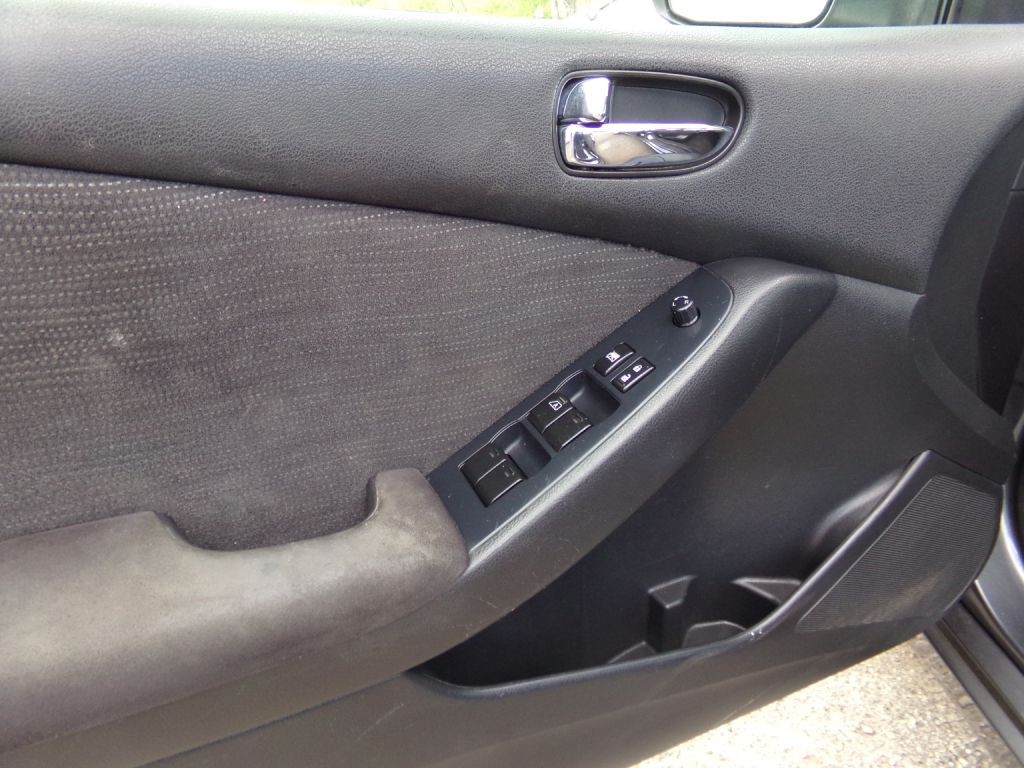 2012 Nissan Altima Image 13