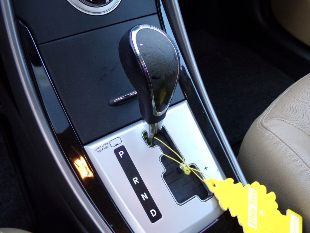 2012 Hyundai Elantra Image 11